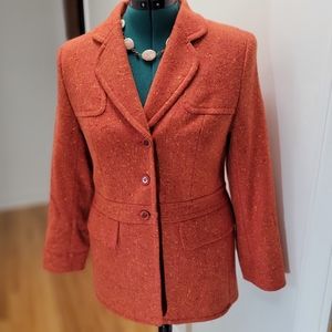 ESCADA VINTAGE size 42 Orange Jacket. Like new.